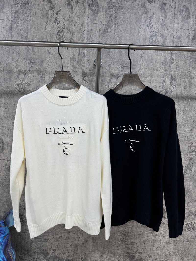 Pra*a sweater